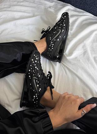 Nike shox r4
black pearl / rhinestone 7