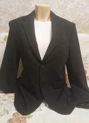 Жіночий класичний піджак від zara
