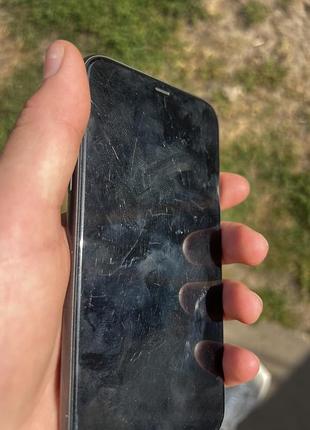 Iphone 11 на 64gb