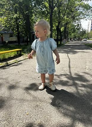 Комбінезон для дівчинки