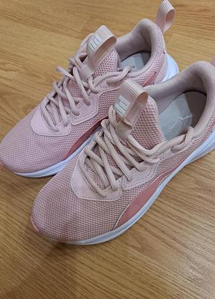 Жіночі кросівки puma, розмір 37