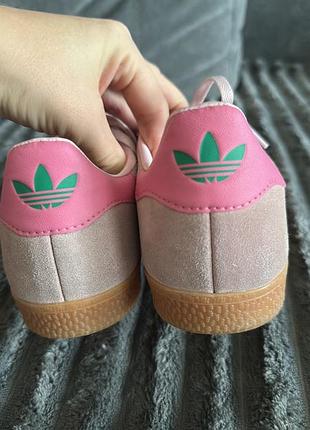 Кросівки adidas 4