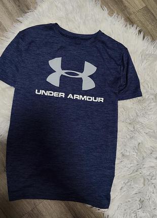 Крутая футболка under armour на рост 146-158 см