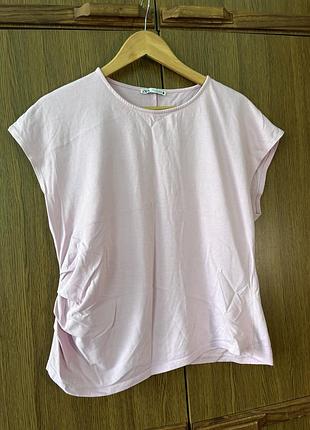 Рожева футболка з зборкою збоку zara