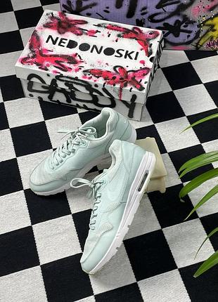 Жіночі дуже легкі кросівки nike wmns air max 1 ultra essential у ніжному м'ятному забарвленні
