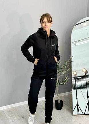 Спортивный костюм женский зимний nike — черный костюм на флисе с капюшоном l