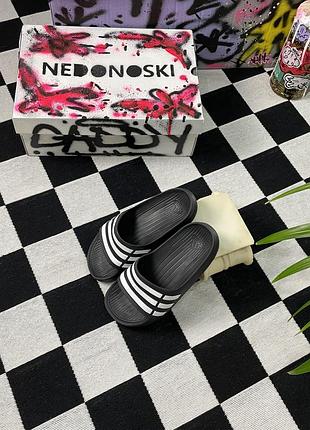 Классические шлепанцы adidas adilette shower slides к1 для бассейна, душа, отдыха на пляже и повседневной носки летом