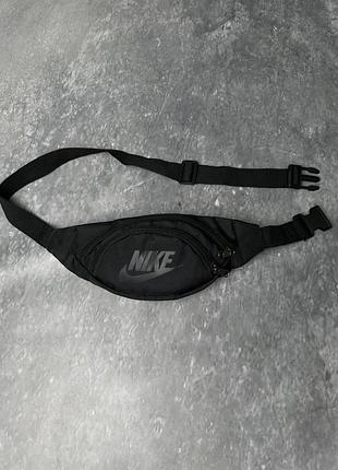 Бананка nike черная (маленькая) # 5
