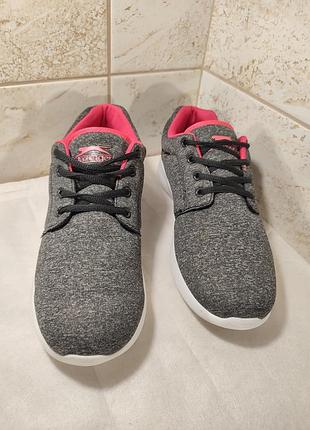 Легкие кроссовки от slazenger 3
