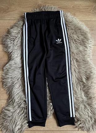 Спортивні штани adidas