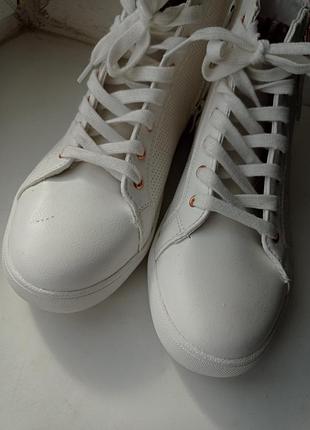 Белые кеды, 38 г. 5