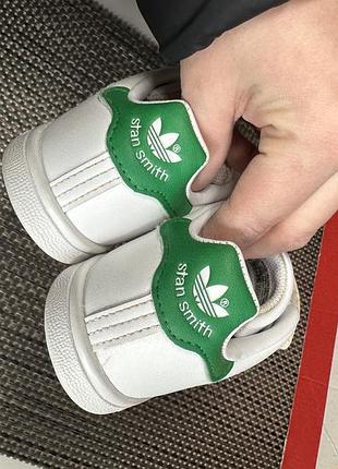 Оригінальні кросівки на липучках adidas 3