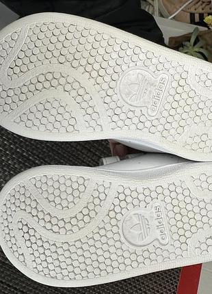 Оригінальні кросівки на липучках adidas 6