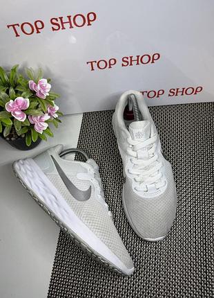 Оригінальні кросівки nike