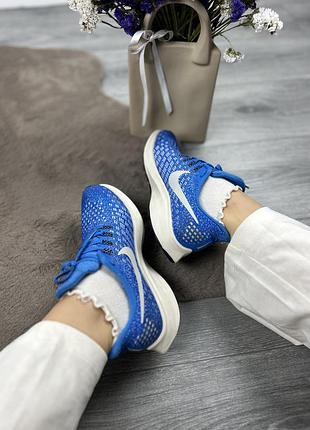 Жіночі оригінальні бігові кросівки nike