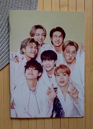 Тетрадь бтс bts на скобе 12 листов косая линия (35168)