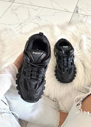 Blncg track 2 total black gold 6