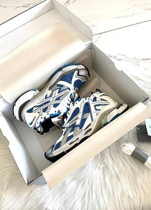 Blncg  runner white blue 6