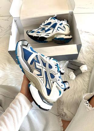 Blncg  runner white blue 2