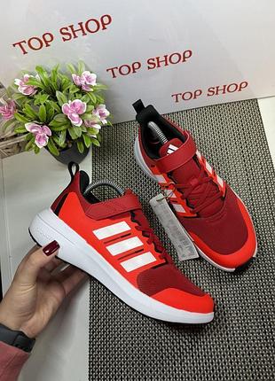 Оригинальные кроссовки adidas новые