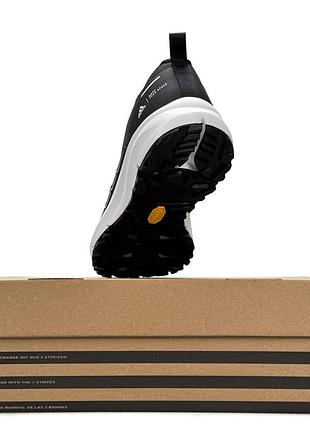 Gtx black white 3