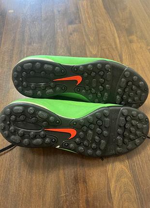 Сорооконіжки hypervenom зелені 2