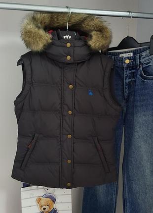 Безрукавка бренд jack wills
под руками 46 2