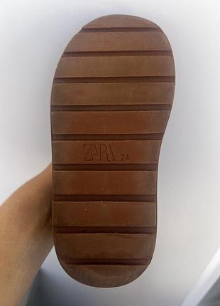 Zara зимові уггі / черевики, р.24 5