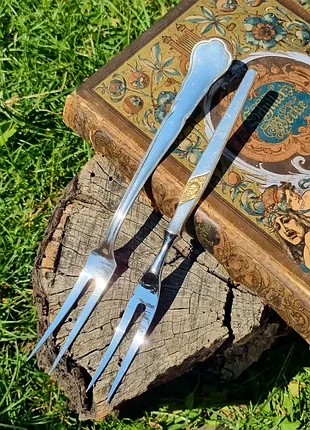 Винтажная сервировочная вилка для мяса (их также часто называю транжирными или делакатесными).