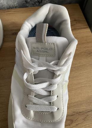 Кросівки жіночі 3