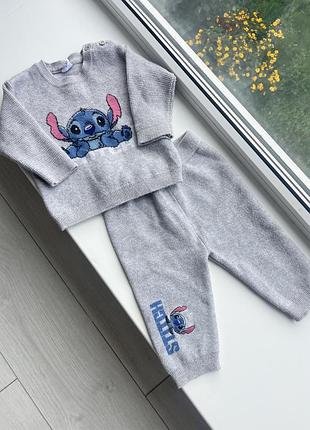 Тепленький костюмчик