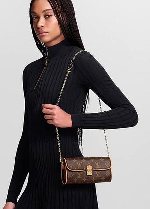 Платье короткое закрытое с рукавами черное lv louis vuitton