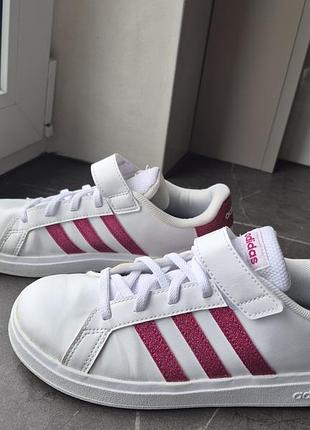 Adidas кросівки 7
