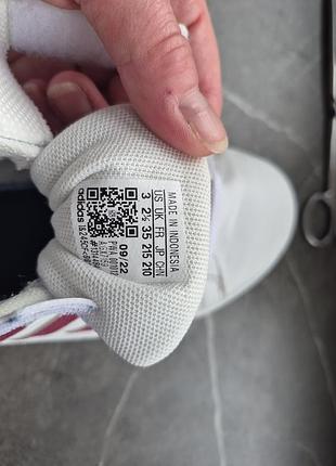 Adidas кросівки 3