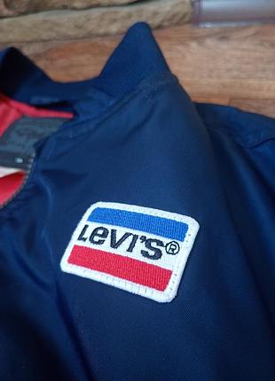 Стильний демісезонний бомбер levi's, розмір 12а / 152 см