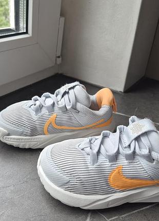 Кросівки nike 4