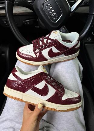 Женские кроссовки nike dunk low lx phantom dark team red fj2260-004