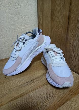 Кросівки жіночі puma 3