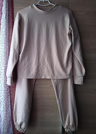 Спортивный костюм 3