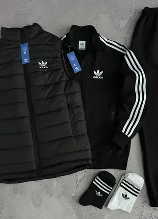 Adidas: жилет-кофта-штани-шкарпетки 2 пари