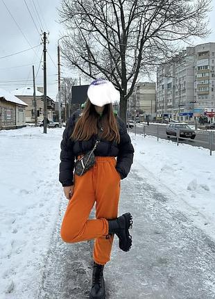 Куртка коротка. в гарному стані. розмір с