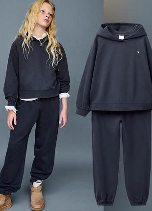 Костюм zara на дівчинку з утепленням 148 см