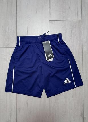Шикарные шорты от adidas, оригінал, рр 140 см. (8-10 років)