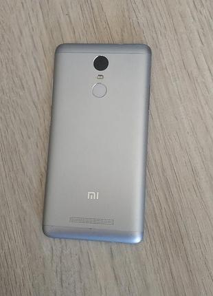 На детали xiaomi redmi note 3 не включается 2