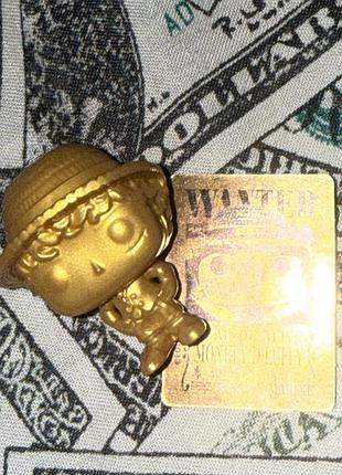 Золота фігурка luffy kinder joy × one piece × funko pop код vs504