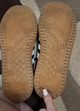 Кроссовки adidas замшевые 8