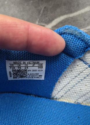 Adidas кроссовки 3