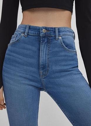 Стильні блакитні джинси скіні zara