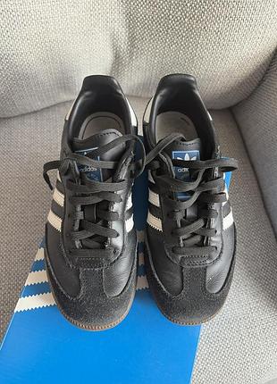 Дитячі кросівки adidas samba 2