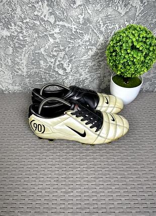 Nike total 90 бутсы копы сороконожки 42 размер футбольные винтажные бежевые